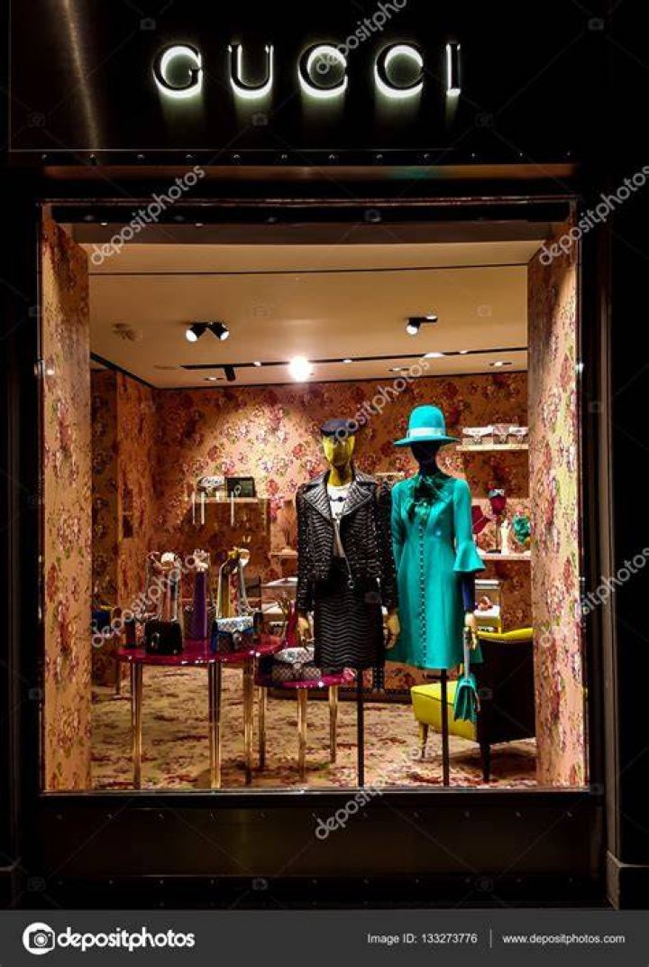 Aprender acerca 55+ imagen gucci still alive Giaoduchtn.edu.vn