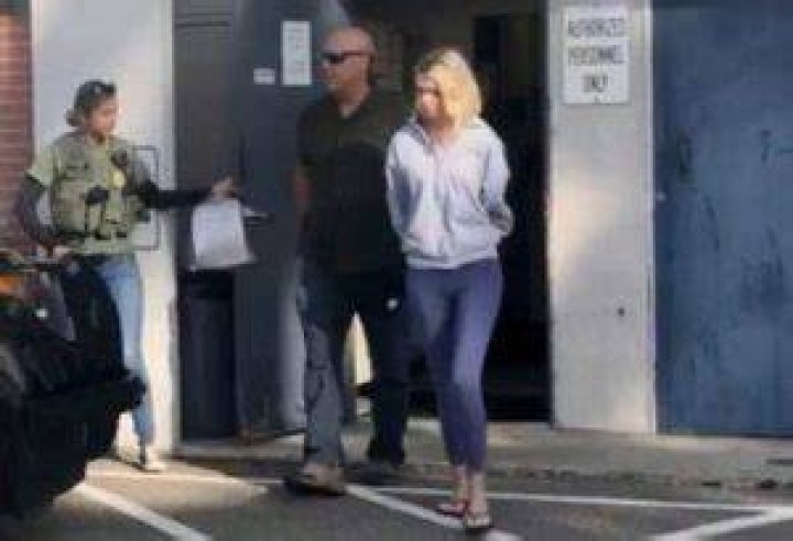 Ashley Bemis Wiki, Age, Husband, Family, Biography, Case & More 2 Ashley Bemis with the Police