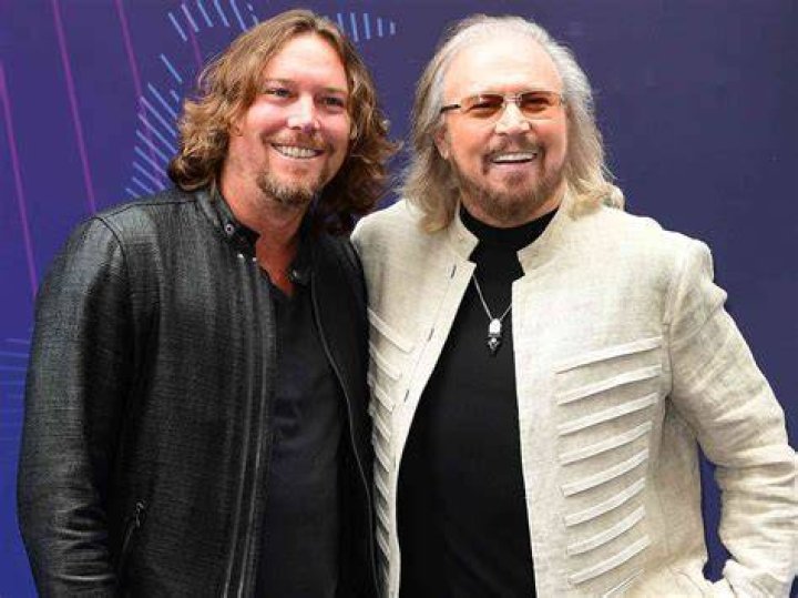 Barry Gibb Barry gibb, Rhythm and blues, Andy gibb