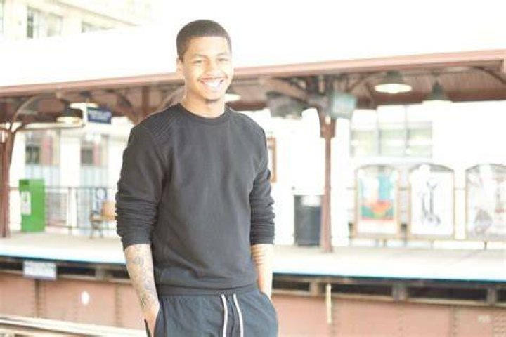 Chicago Rapper, Jordan Caesar Mens tshirts, Mens tops, Men
