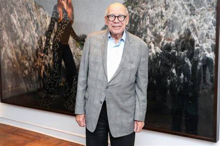 Collector&rsquo;s Corner Robert Mnuchin