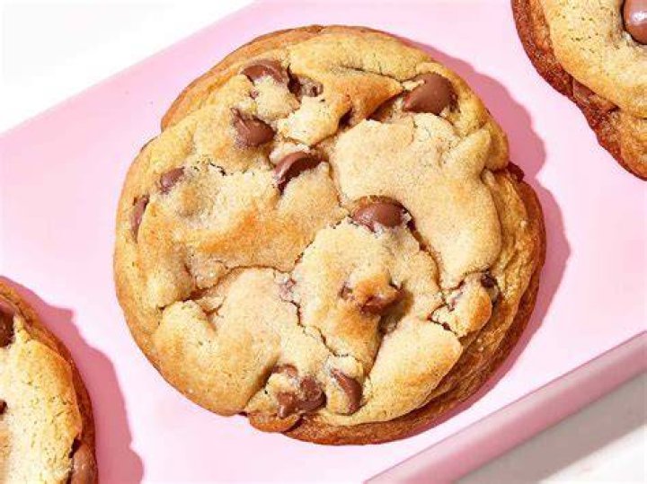 Copycat Crumbl Chocolate Chip Cookies Cooking With Karli