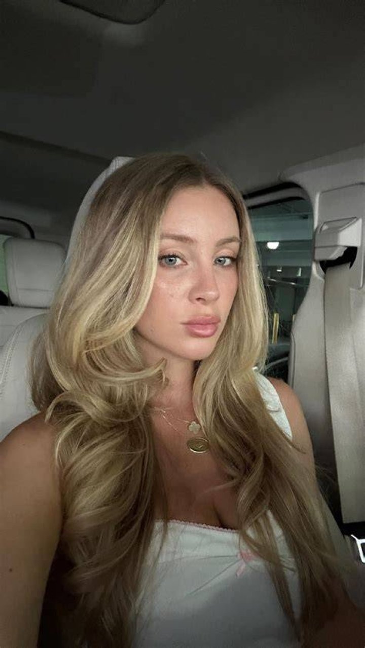Daisy Keech on Instagram “Not ur Uber” in 2020 Modestil, Outfit