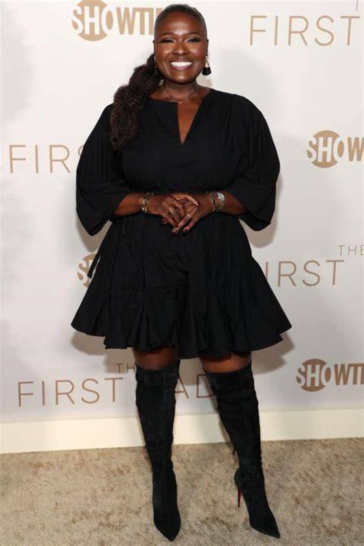 Deborah Joy Winans Had A Stunning Weight Loss Journey