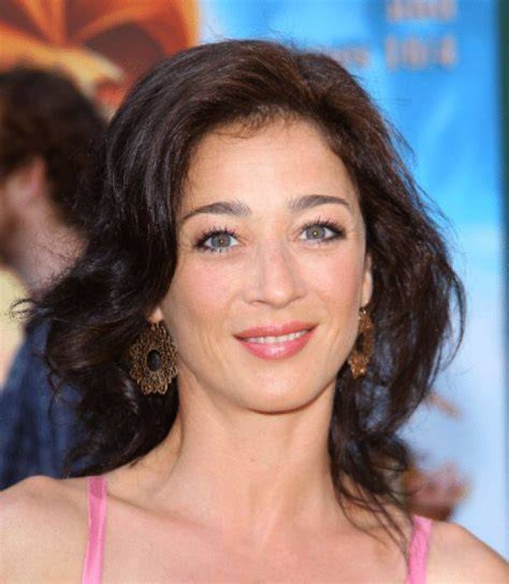 Discover The Secrets Behind Moira Kelly's Height