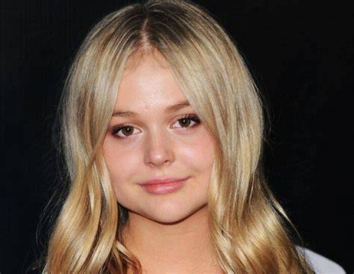 Emily Alyn Lind Bio, Age, Height, Weight, Boyfriend, Net Worth, Movies