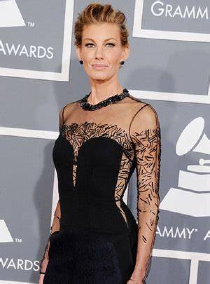 Faith Hill`s height, weight. She is young and beautiful at 49