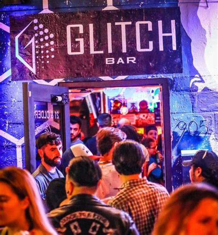 Glitch Bar 905 NE 5th Ave FTL, FL 33304