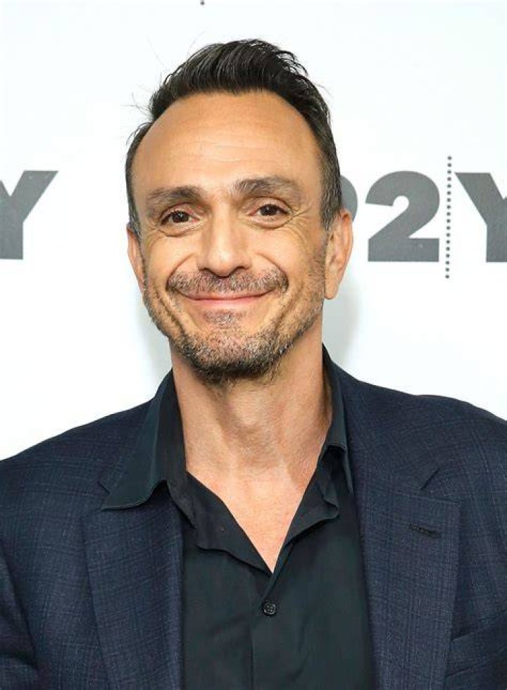 Hank Azaria slutter å være stemmen til kioskeieren Apu etter 30 år