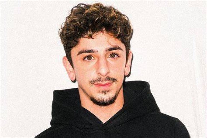 How old is Faze Rug? YouTuber's age, biography, height, girlfriend, net