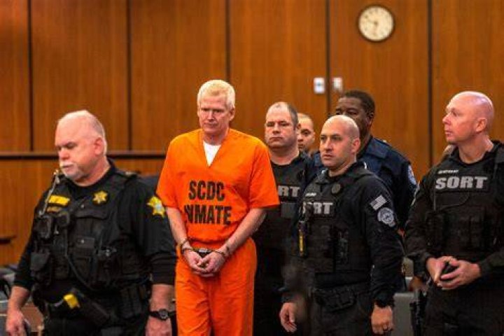 Judge in Murdaugh murder trial slams leaked autopsy photos