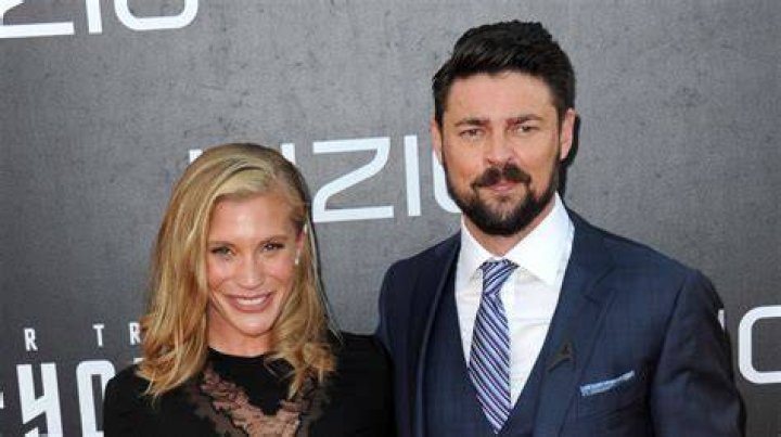 Katee Sackhoff Husband, Dating, Boyfriend, Measurements, Height » Celebtap