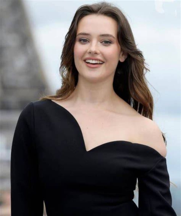 Katherine Langford Weight Loss Health Yogi