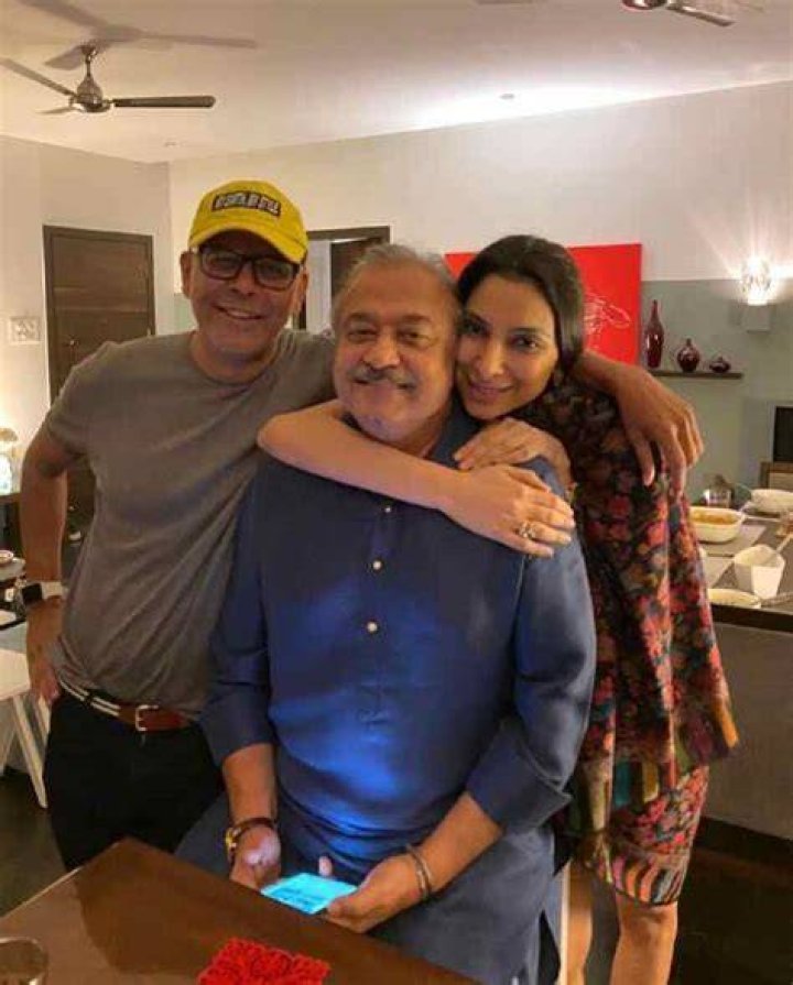 Kishor Bajaj Wife, Daughters, Net Worth, Age, News, Wikipedia