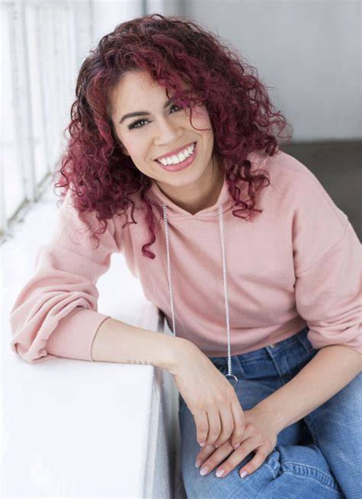 Laura BarronLopez Historica Wiki Fandom