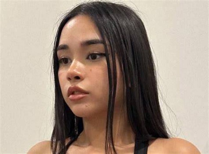 Lela Sohna is adorable r/Putino