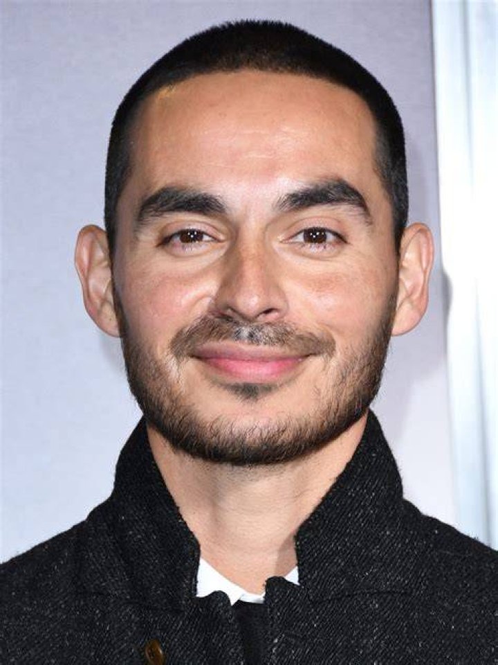 Manny Montana (Actor) Wiki, Bio, Age, Height, Weight, Education, Wife