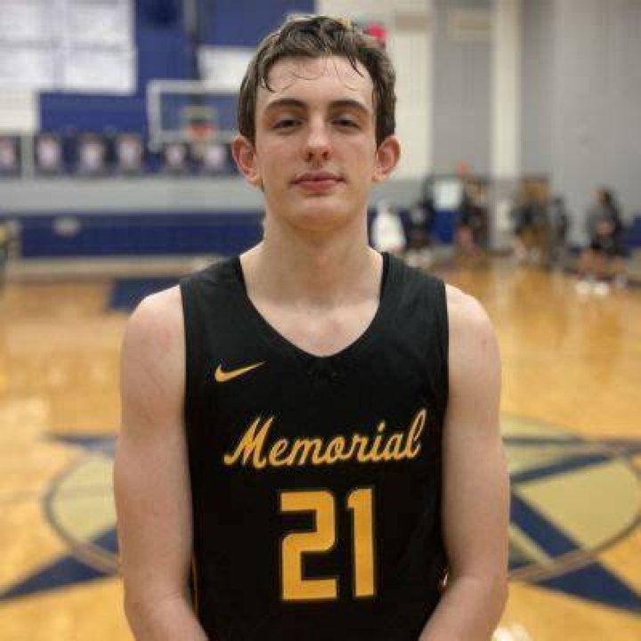 Memorial freshman guard Drew Steffe Sports