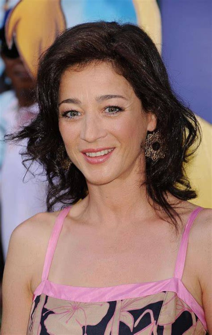 Moira Kelly Biography, Height & Life Story Super Stars Bio
