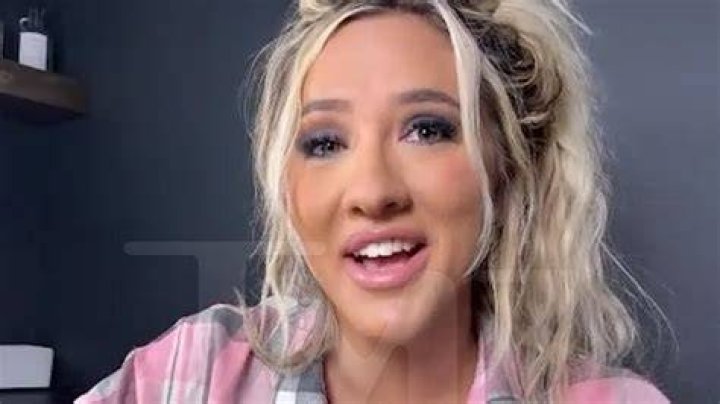 OnlyFans model Sara Cheek young family allegedly bullied by community