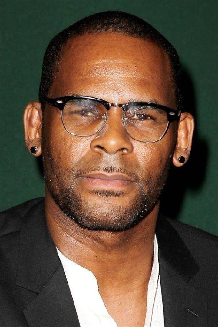 R. Kelly's Former Girlfriend Azriel Clary Reunites with Family