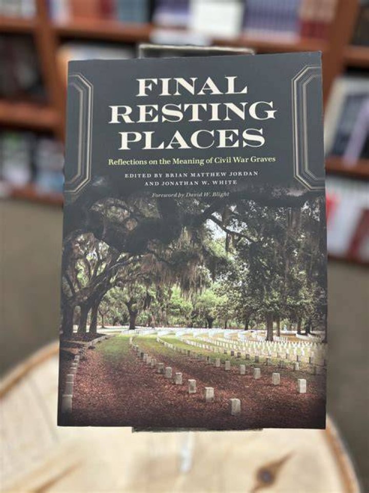 Unveiling The Final Resting Places Of Hollywood's Elite At Forest Lawn
