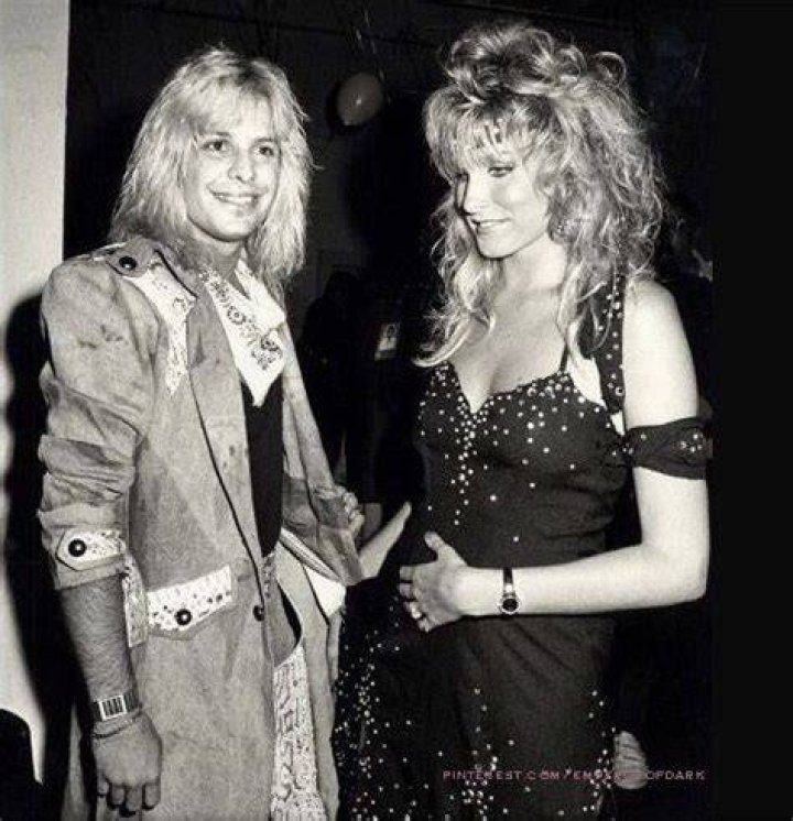 Vince Neil and Beth Lynn Rock star's wives Pinterest