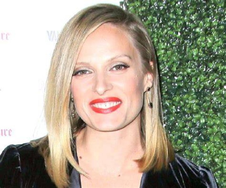 Vinessa Shaw Biography Facts, Childhood, Family Life & Achievements
