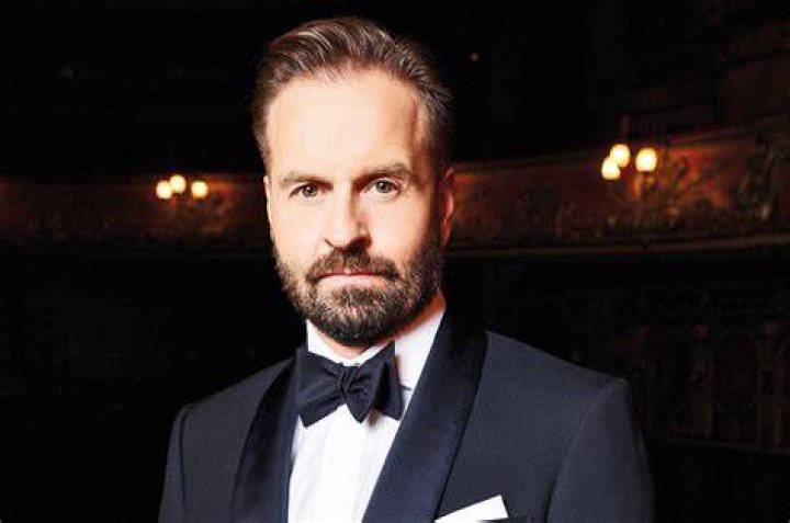 West End star Alfie Boe splits from wife Sarah after 16 years Metro News