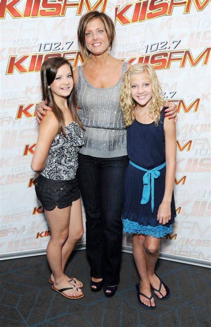 Who Are Kelly Hyland And Randy Hyland? Paige Hyland Parents Siblings