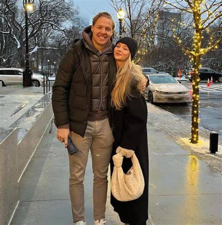 Who is Hampus Lindholm Dating? Hampus Lindholm Age, Personal Life